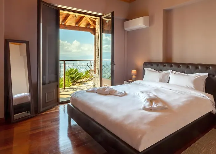 Dimitra's Gefira Mpania